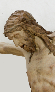 Il <em>Crocifisso</em> di Donatello della chiesa dei Servi in Padova dopo il restauro, esposto al Museo Diocesano nel 2015 nella mostra Donatello svelato. Capolavori a confronto.
